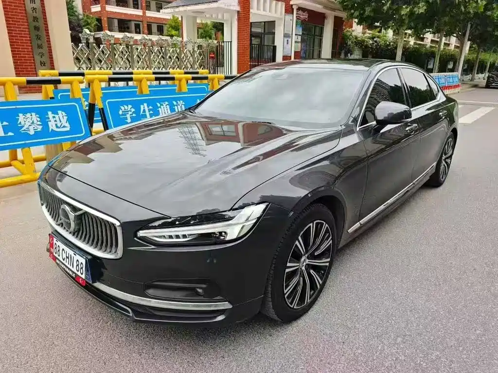 Volvo S90 2021 — фото 1