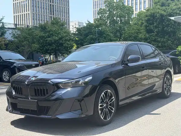 BMW 5 Series 2025