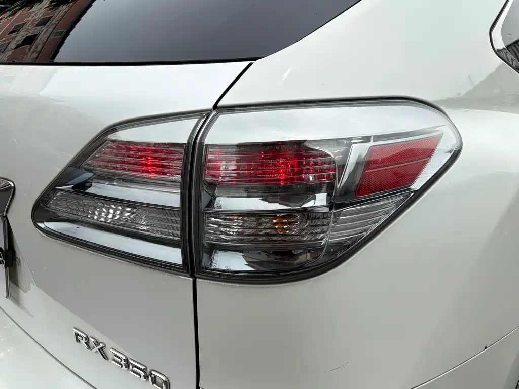 Lexus RX Classic 2011 — фото 23