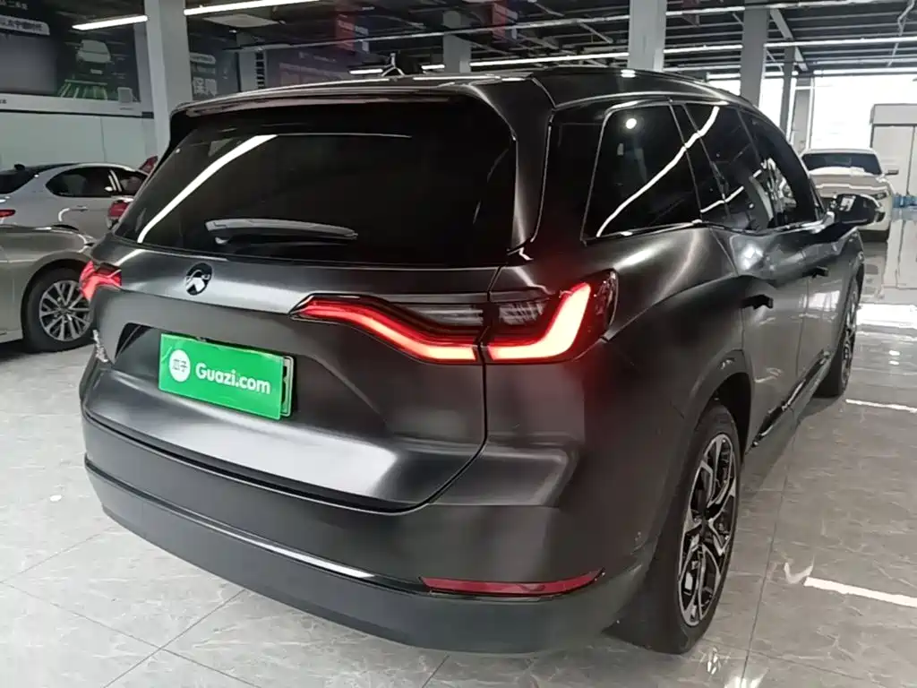 NIO ES8 2022