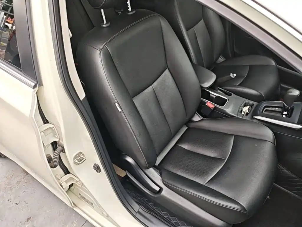 Nissan Sylphy 2022 — фото 25