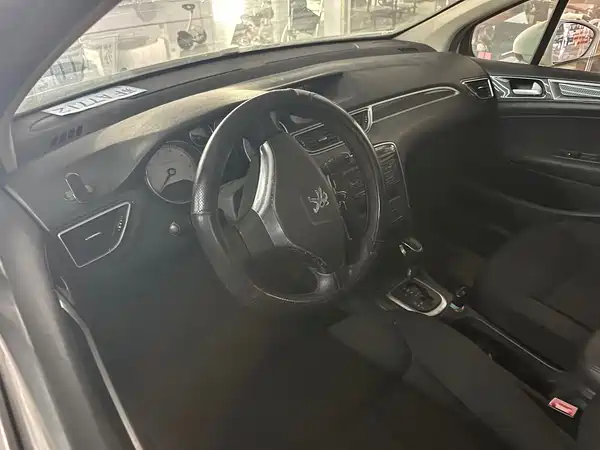 Peugeot 308 2014