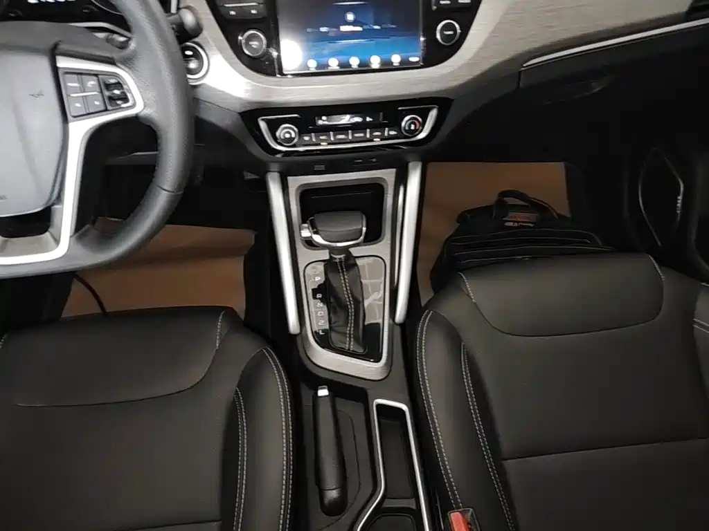 Geely Vision X3 2019 — фото 14