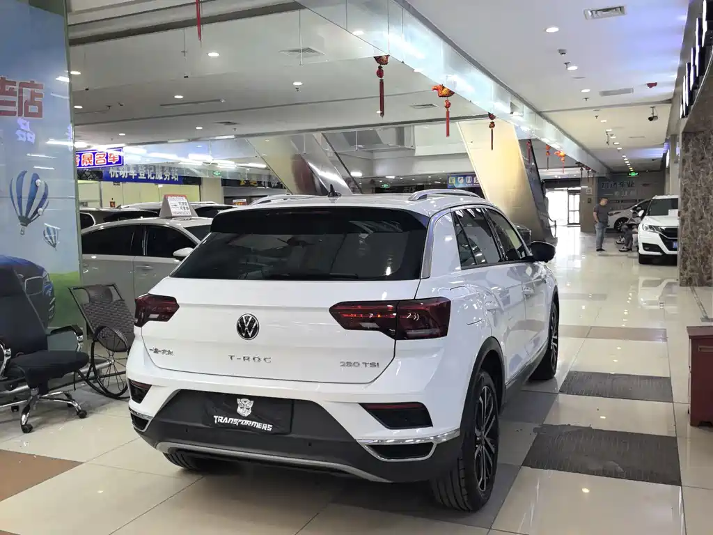 Volkswagen T-Roc 2022 — фото 9