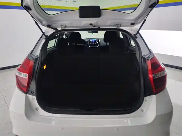 Toyota Yaris L 2016