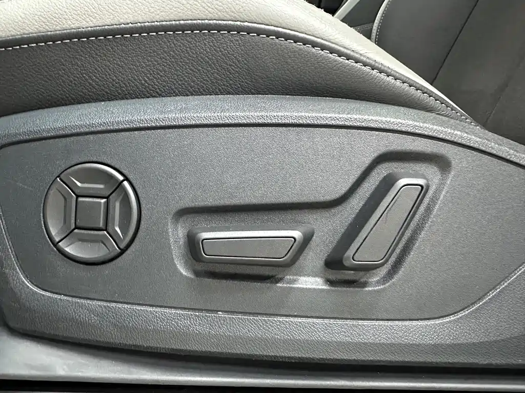 Audi Q3 2022 — фото 20