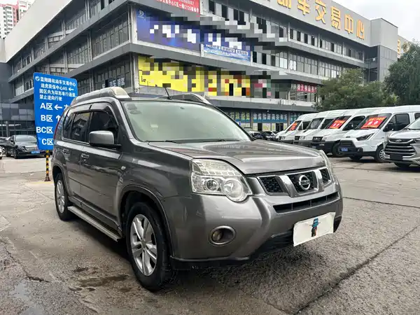 Nissan X-Trail 2012