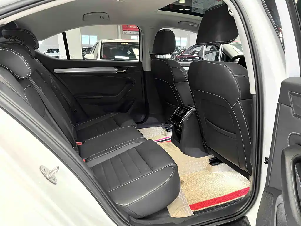 Skoda Speedy 2023 — фото 13