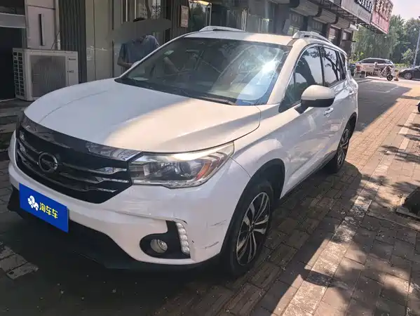 GAC Trumpchi GS4 2015