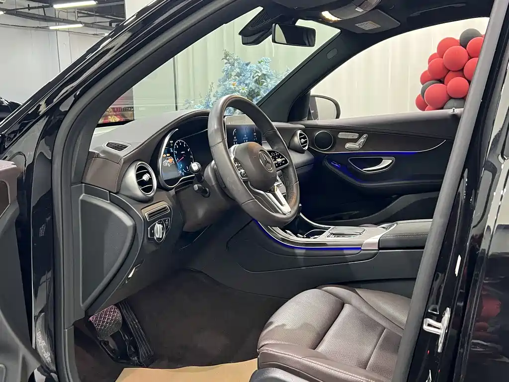 Mercedes-Benz GLC 2023