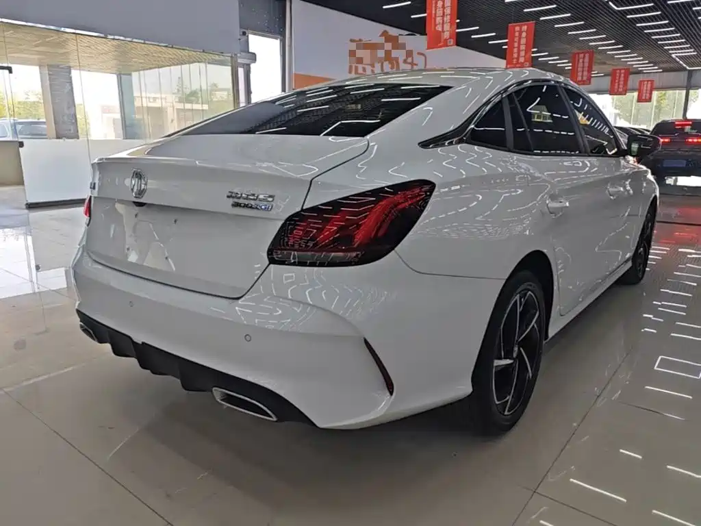 MG MG5 2021