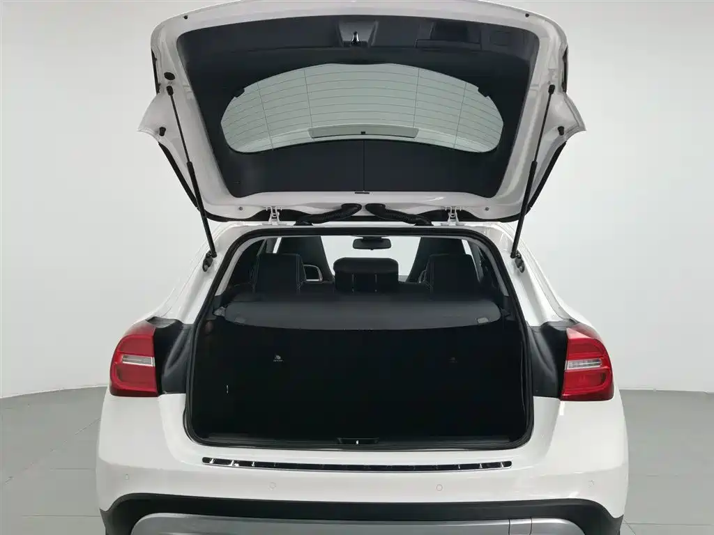 Mercedes-Benz GLA 2016 — фото 16
