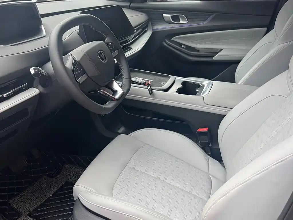 Changan CS55 PLUS PHEV 2025 — фото 4