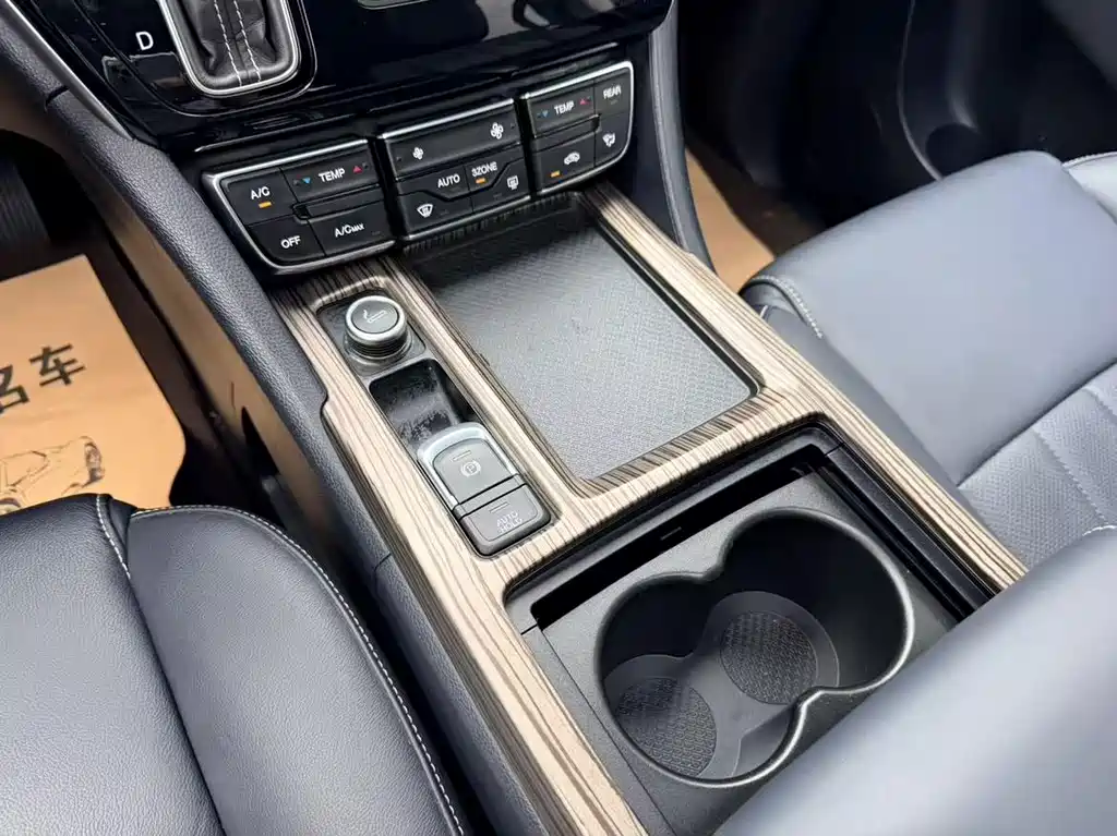 GAC Trumpchi M8 2020 — фото 14