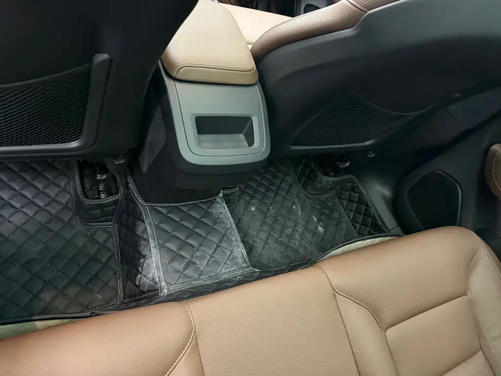Volvo XC60 2025 — фото 14