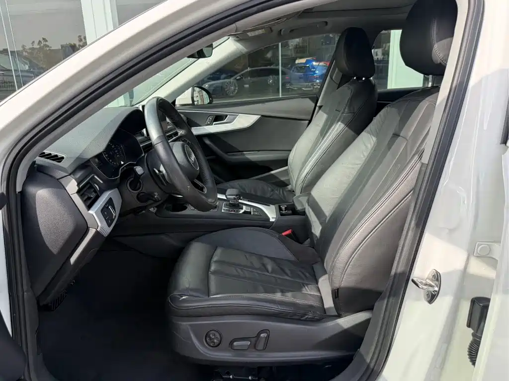 Audi A4L 2017