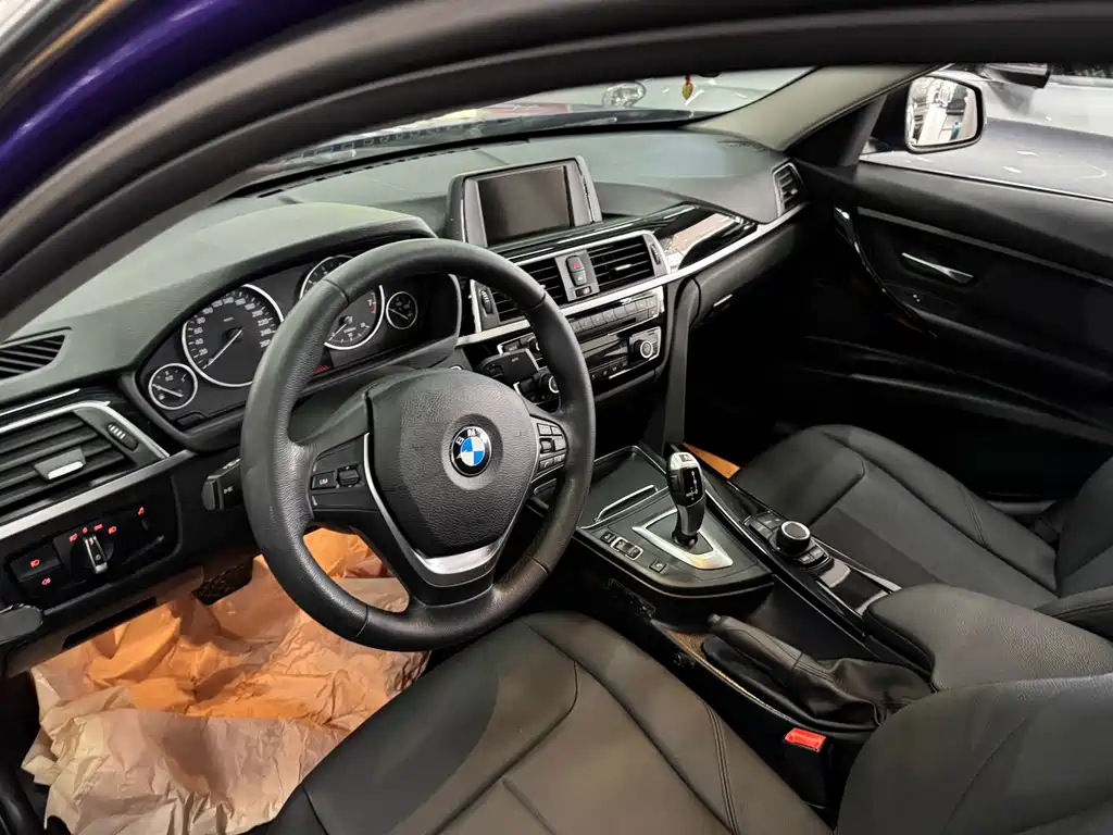 BMW 3 Series 2017 — фото 5