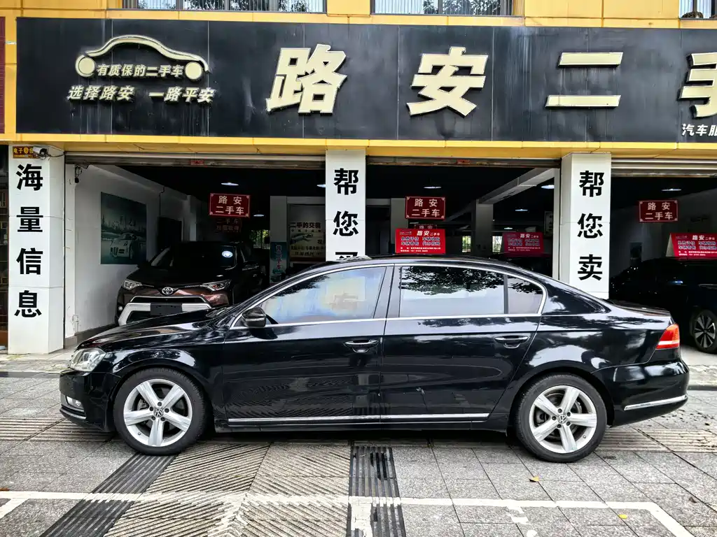Volkswagen Magotan 2011