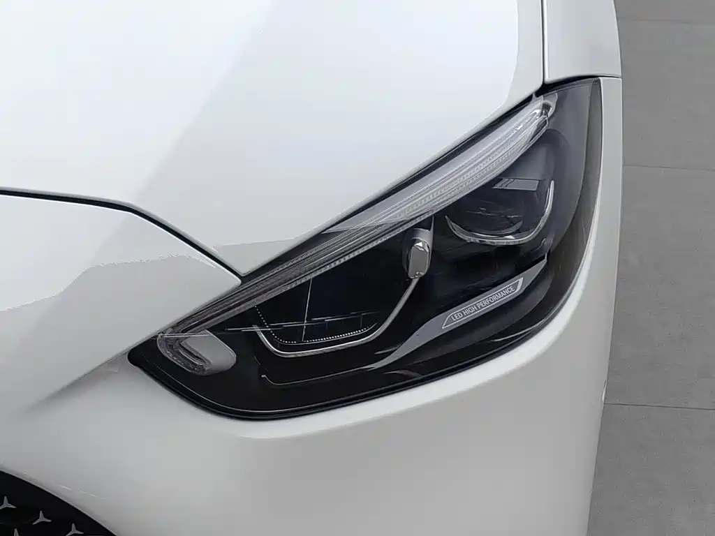 Mercedes-Benz C-Class 2022