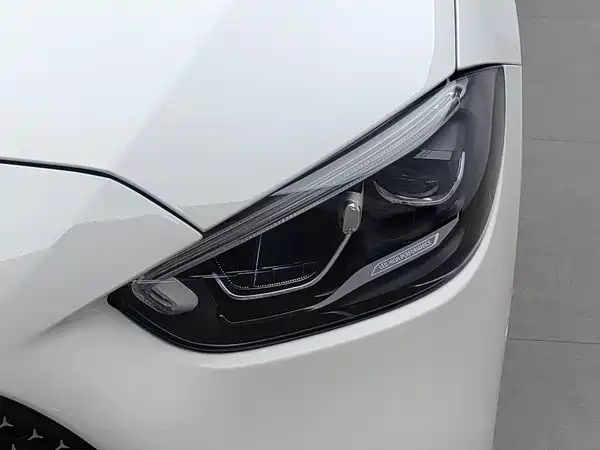 Mercedes-Benz C-Class 2022