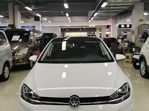 Volkswagen Golf 2020
