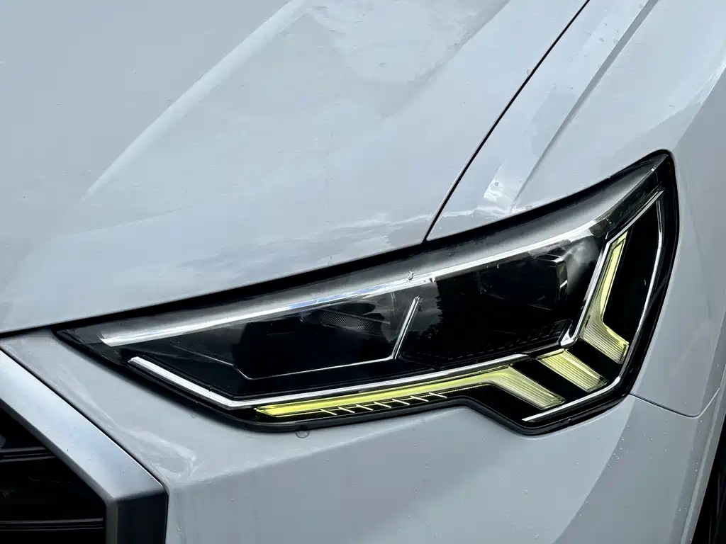 Audi Q3 2020 — фото 12