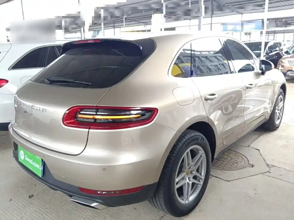 Porsche Macan 2016