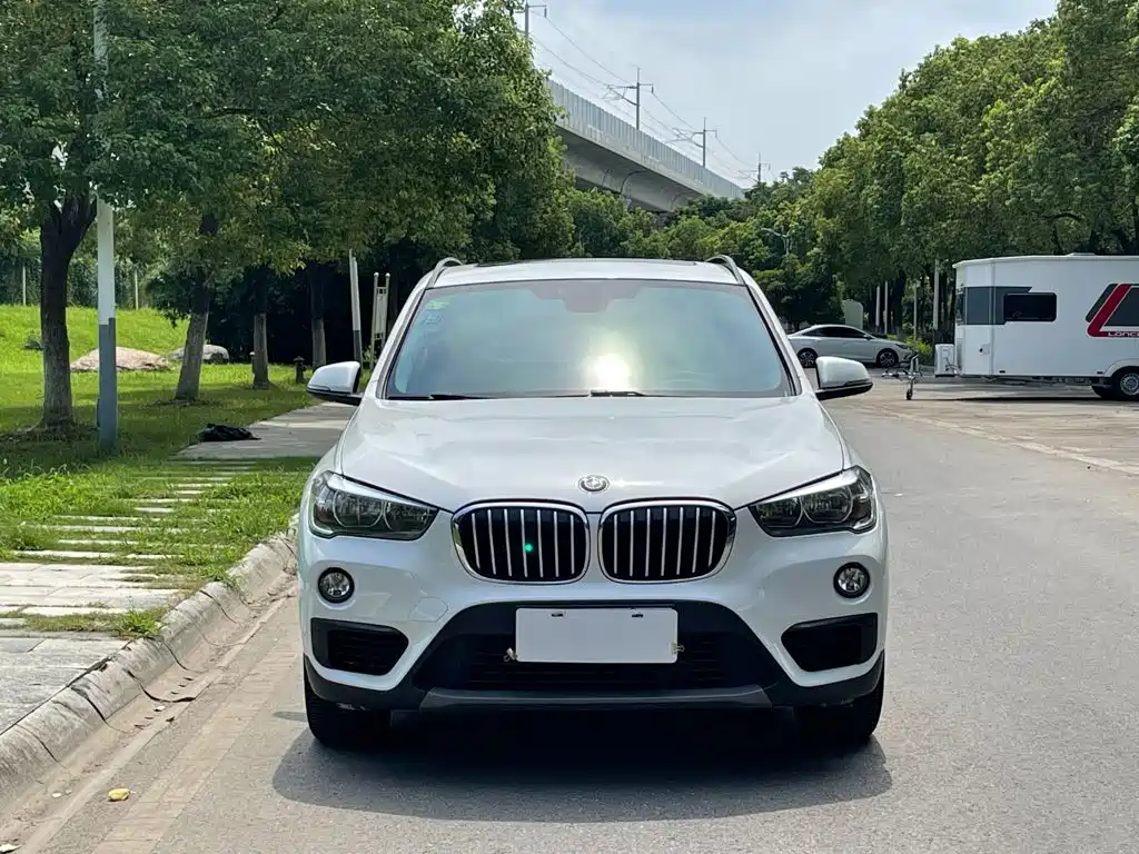 BMW X1 2018 — фото 3