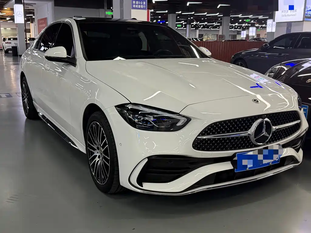 Mercedes-Benz C-Class 2024