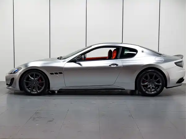 Maserati Granturismo 2013