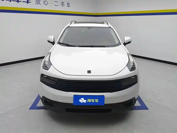 Lynk & Co 01 2019