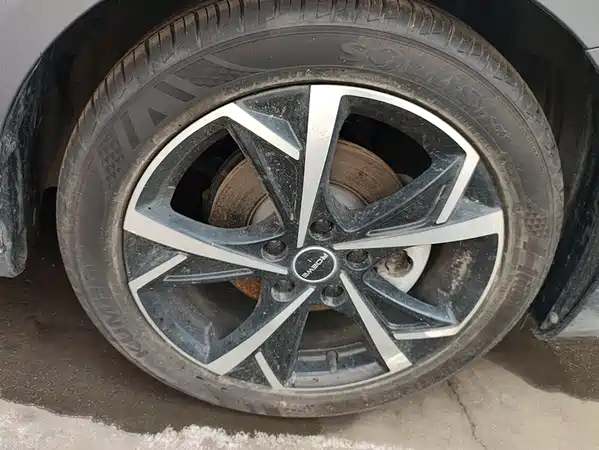 Roewe i5 2025