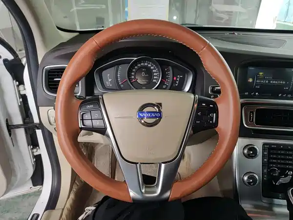 Volvo S60 2014