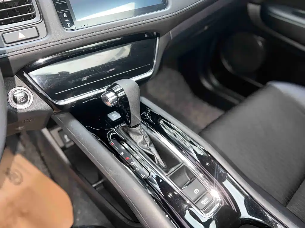 Honda Vezel 2019 — фото 19