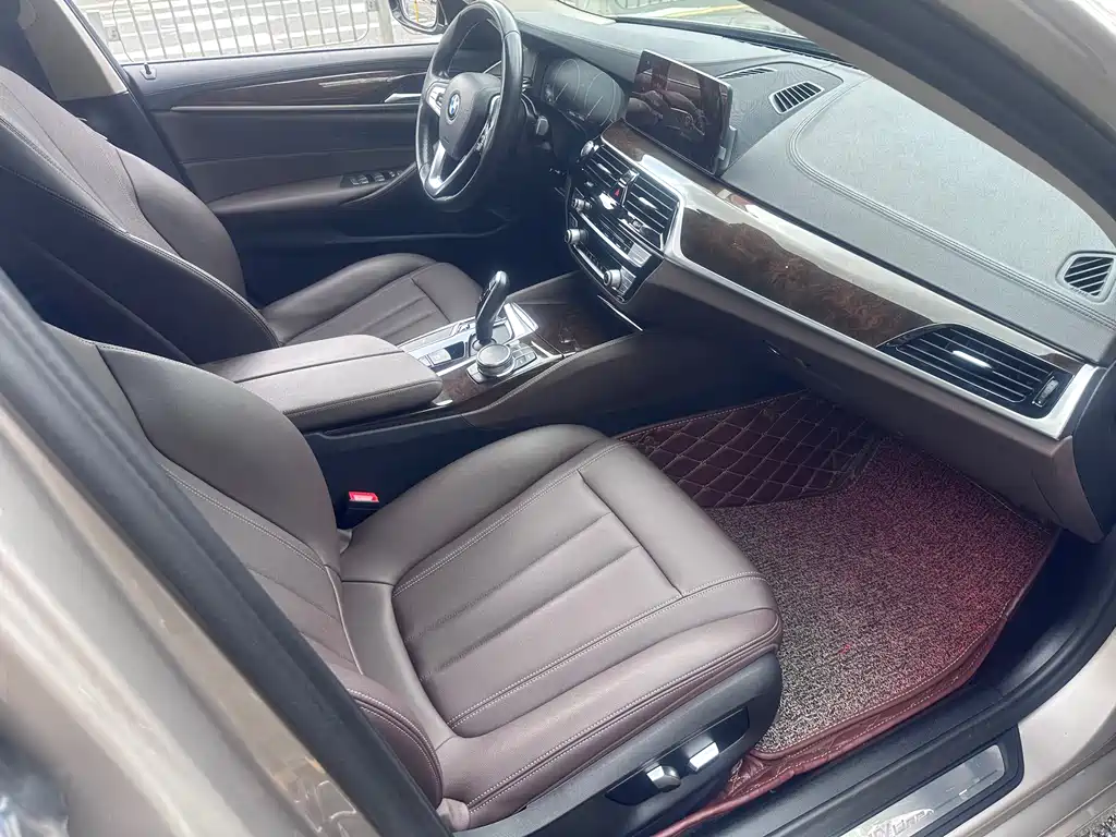 BMW 5 Series 2019