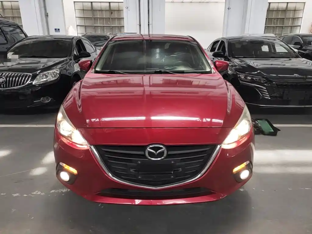Mazda 3 Axela 2016