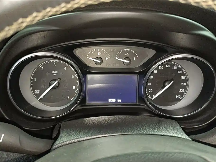 Buick Envision Plus 2016 — фото 14