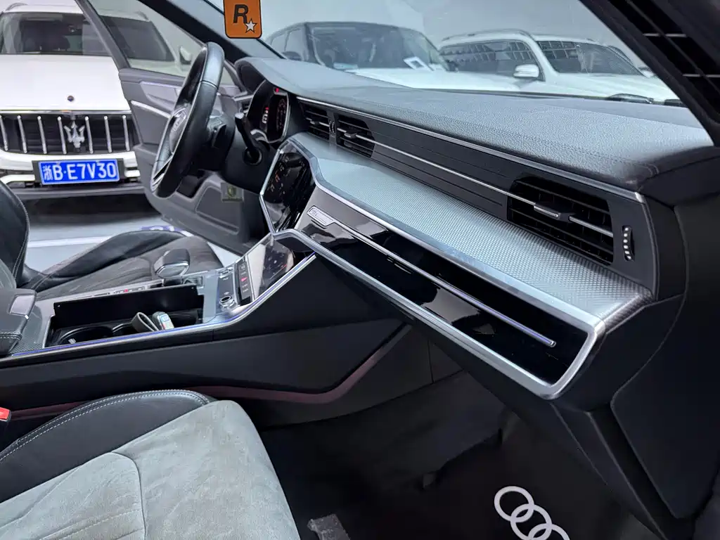 Audi A6L 2022 — фото 15