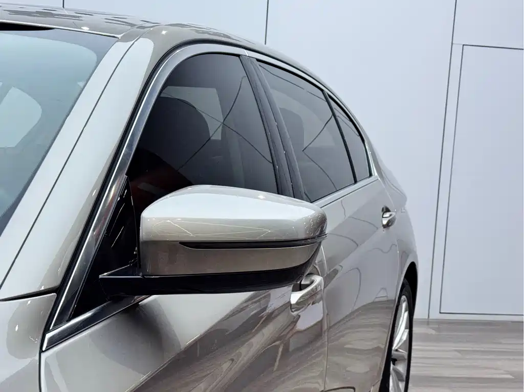 BMW 5 Series New Energy 2019