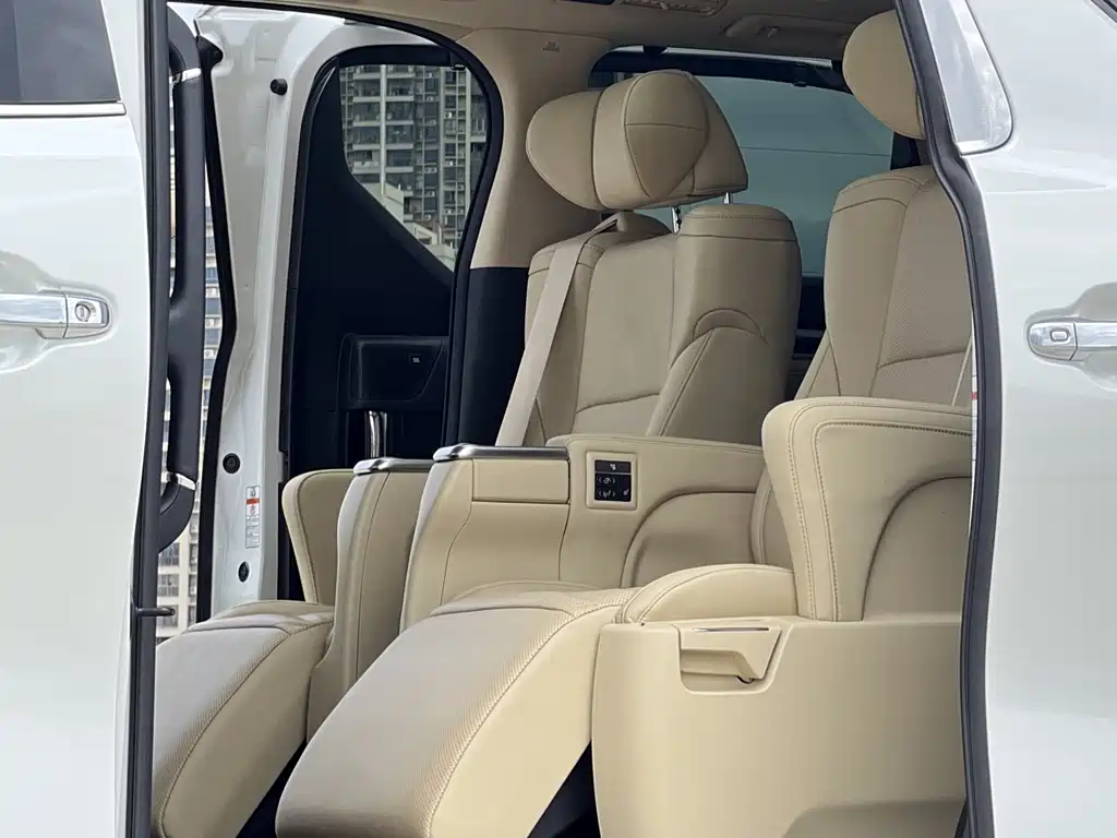 Toyota Alphard 2019