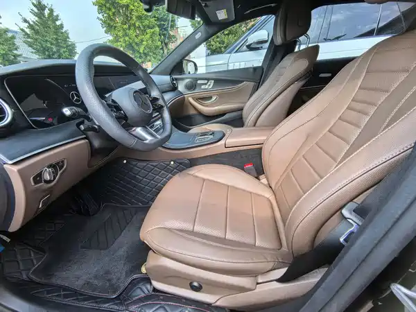 Mercedes-Benz E-Class 2023