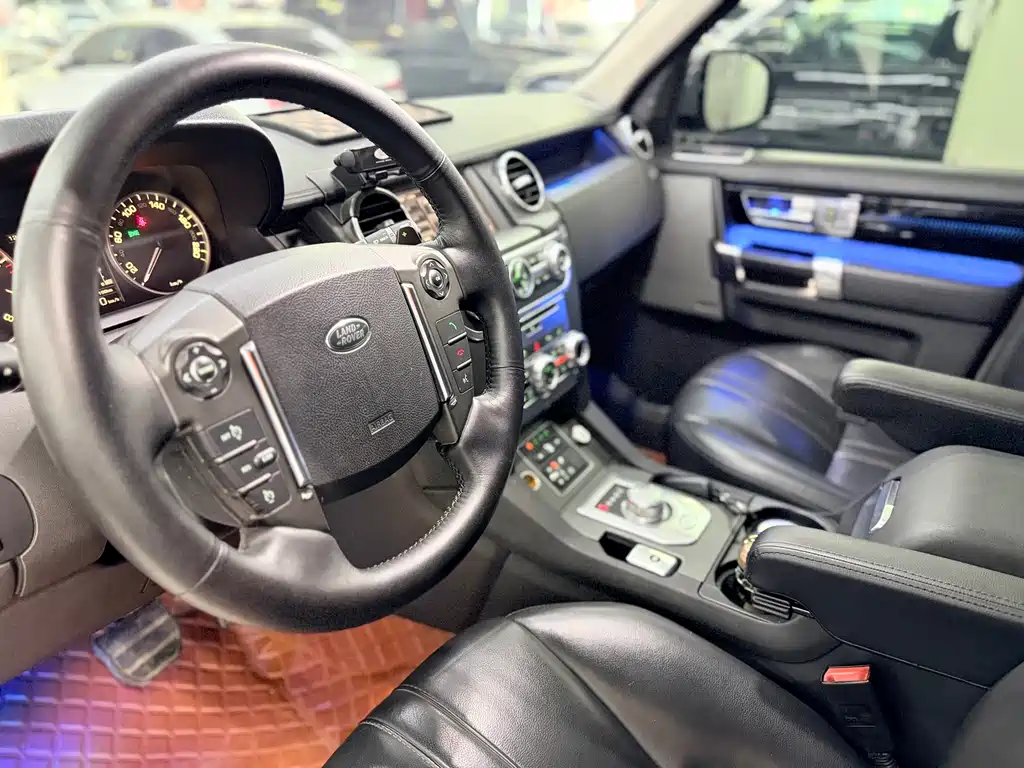 Land Rover Discovery 2015 — фото 4