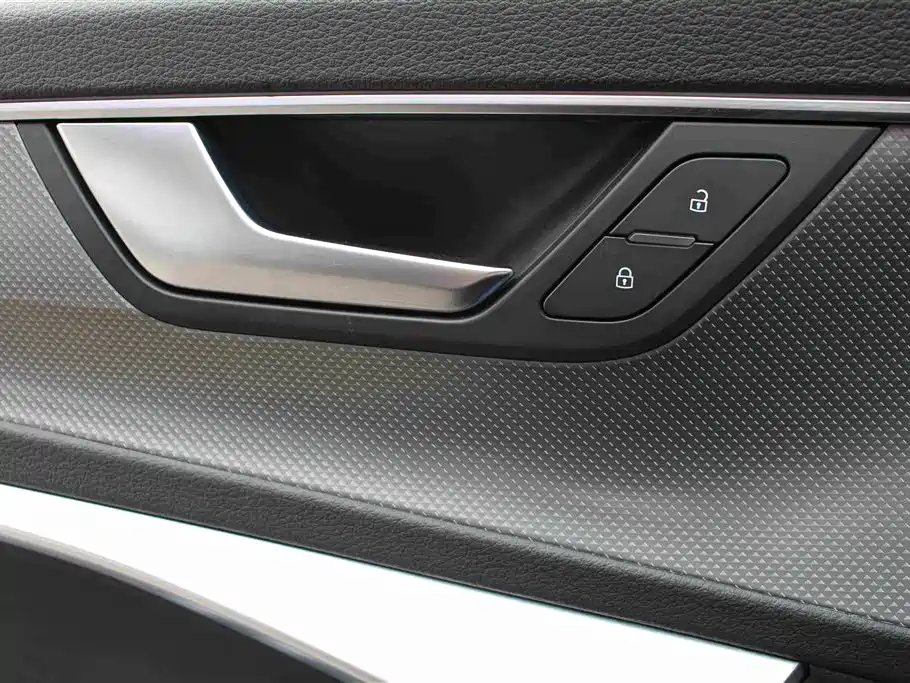 Audi A6L 2022 — фото 9