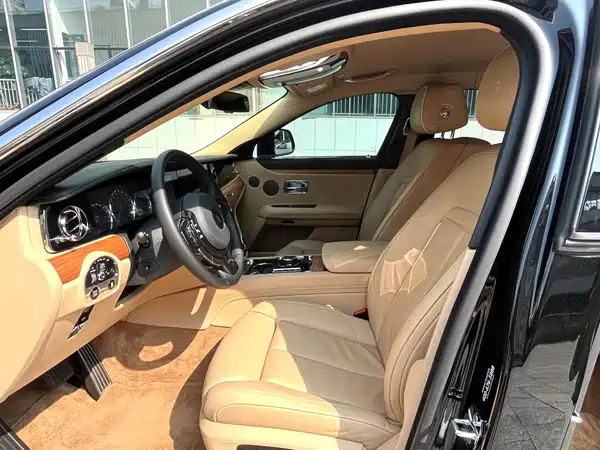 Rolls-Royce Ghost 2021