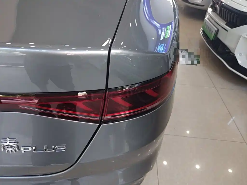 BYD Qin PLUS 2023 — фото 8