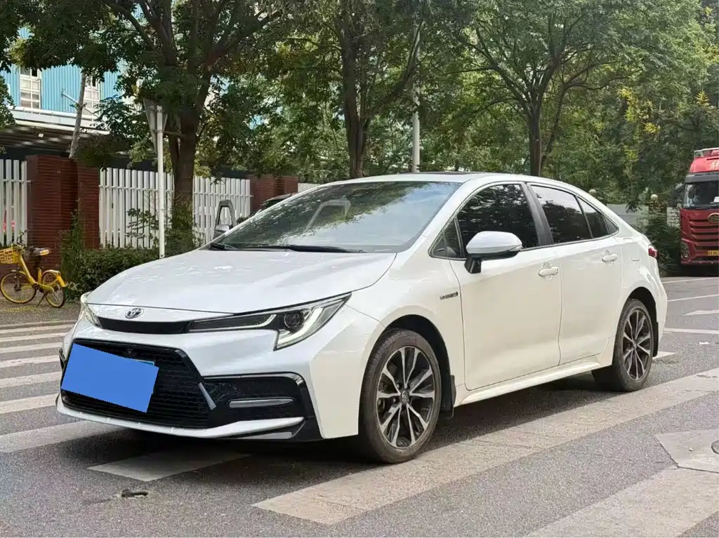 Toyota Levin 2021 — фото 1