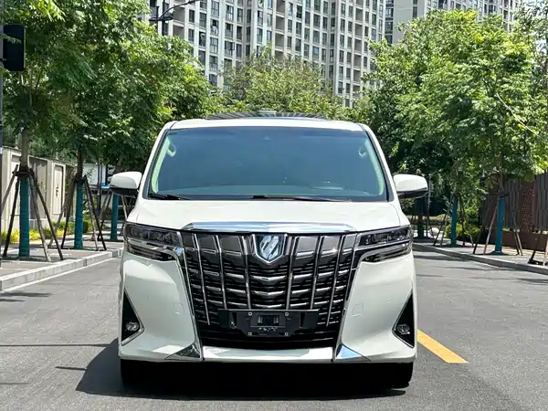 Toyota Alphard 2022