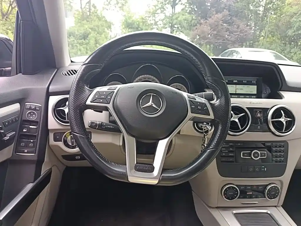 Mercedes-Benz GLK-Class 2015
