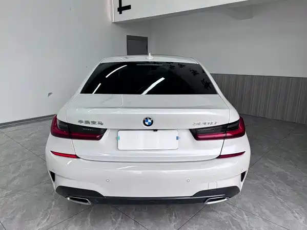 BMW 3 Series 2022