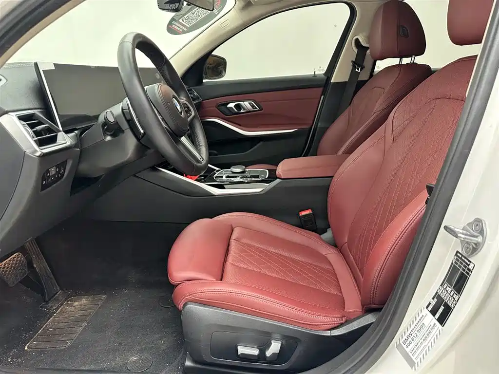 BMW 3 Series 2023 — фото 10